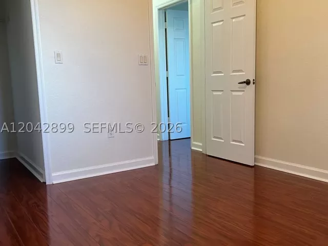 4-bedroom home for rent in Doral - 10861 NW 85th Ter - MondialRealty