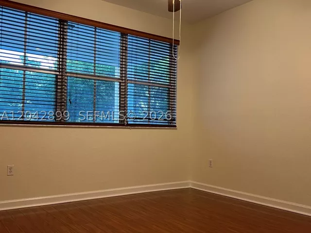 4-bedroom home for rent in Doral - 10861 NW 85th Ter - MondialRealty