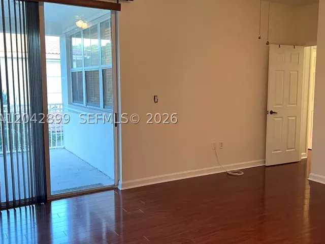 4-bedroom home for rent in Doral - 10861 NW 85th Ter - MondialRealty