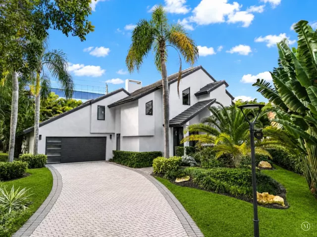 4-bedroom home for sale in Boca Raton - 501 Sandpiper Way - MondialRealty