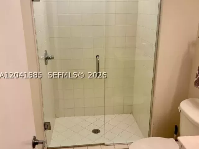 2-bedroom condo for rent in Miami - 601 NE 36th St 803 - MondialRealty