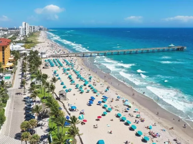 3-bedroom home for sale in Deerfield Beach - 1401 SW 28th Terrace - MondialRealty