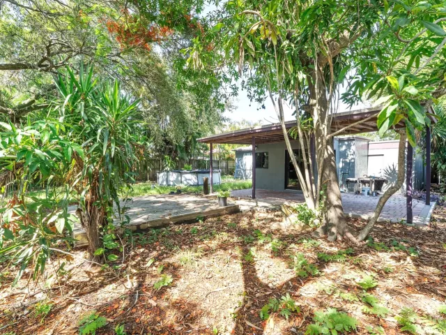 2-bedroom home for sale in Fort Lauderdale - 1326 SW 23rd Avenue - MondialRealty