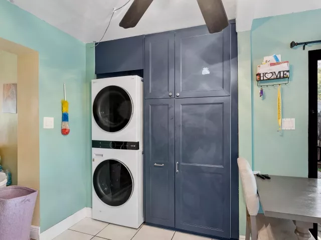 2-bedroom home for sale in Fort Lauderdale - 1326 SW 23rd Avenue - MondialRealty