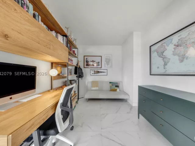 2-bedroom condo for sale in Miami - 460 NE 28th St 701 - MondialRealty