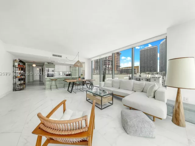 2-bedroom condo for sale in Miami - 460 NE 28th St 701 - MondialRealty
