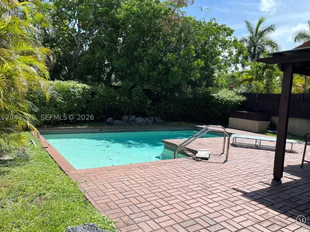 2-bedroom home for sale in Miami - 1020 NE 202nd Ter - MondialRealty