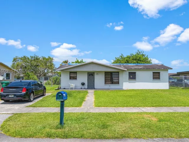 3-bedroom home for sale in Miami - 14125 SW 109th Pl - MondialRealty