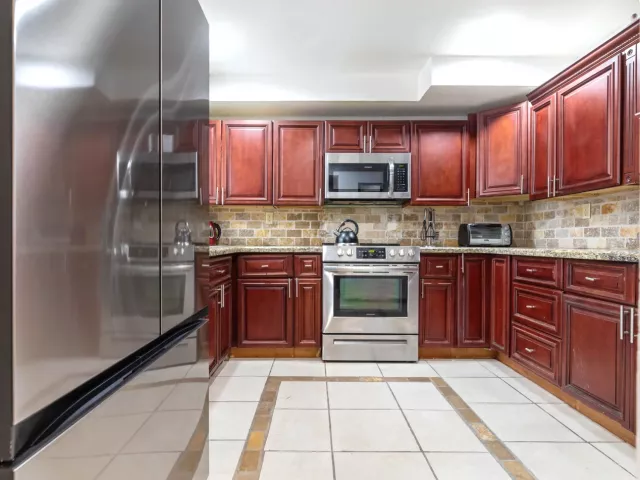 3-bedroom home for rent in Miami - 475 NE 113th Street - MondialRealty