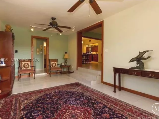 4-bedroom home for sale in Miami - 5931 SW 46th St - MondialRealty