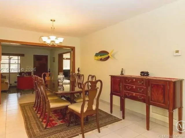 4-bedroom home for sale in Miami - 5931 SW 46th St - MondialRealty