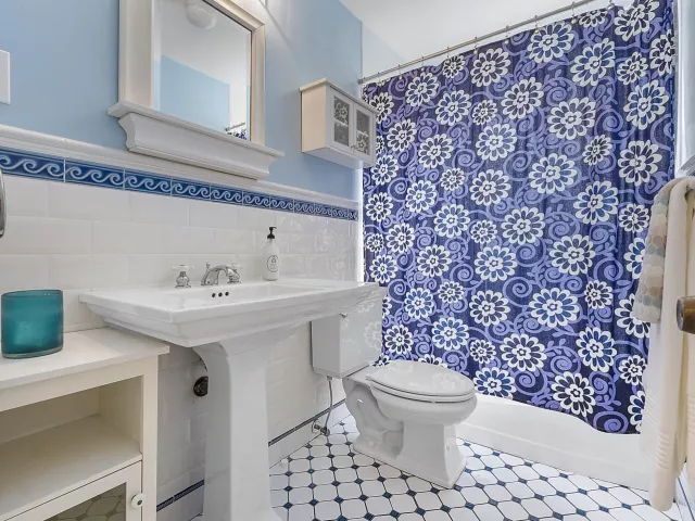 3-bedroom home for rent in Pompano Beach - 700 NE 26th Avenue - MondialRealty