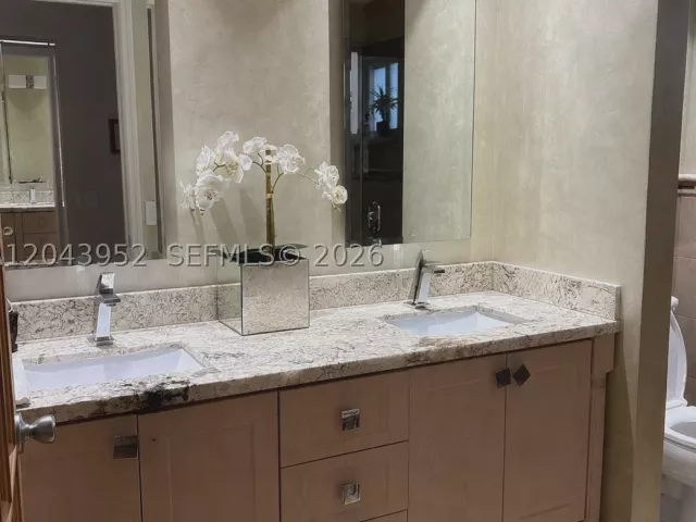 3-bedroom home for sale in Homestead - 26764 SW 122nd Pl - MondialRealty