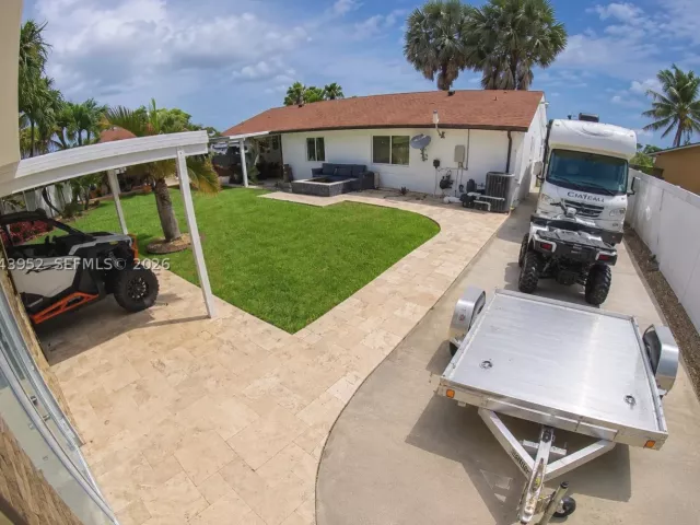 3-bedroom home for sale in Homestead - 26764 SW 122nd Pl - MondialRealty