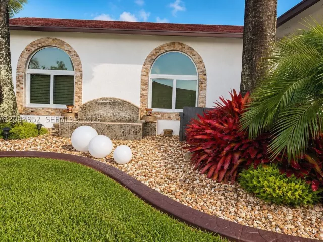 3-bedroom home for sale in Homestead - 26764 SW 122nd Pl - MondialRealty
