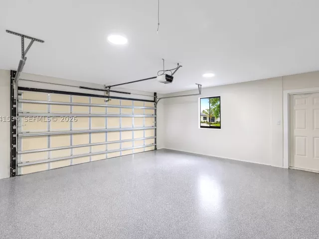 4-bedroom home for sale in Fort Lauderdale - 5718 NE 15th Ave - MondialRealty