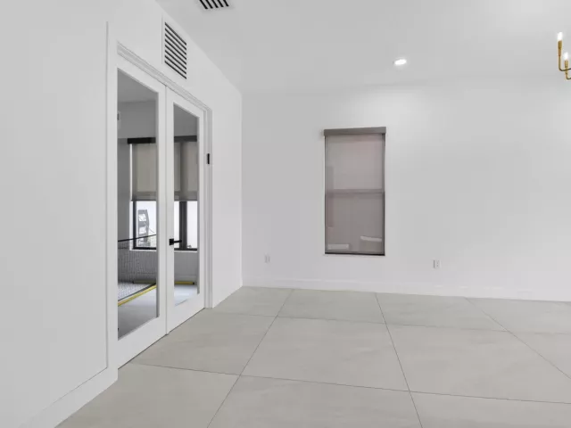 5-bedroom home for sale in Boca Raton - 8845 Skyward Street - MondialRealty
