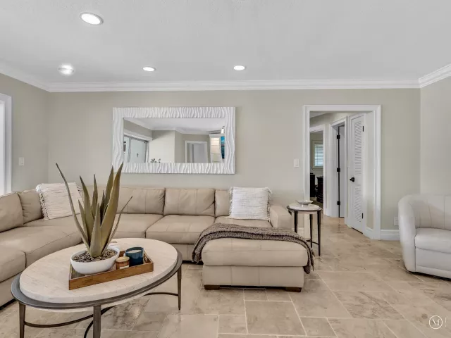 3-bedroom home for sale in Deerfield Beach - 1525 SE 12th Street - MondialRealty