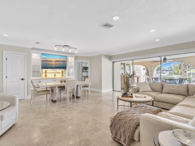 3-bedroom home for sale in Deerfield Beach - 1525 SE 12th Street - MondialRealty