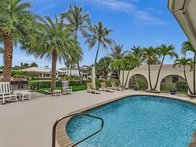 3-bedroom home for sale in Deerfield Beach - 1525 SE 12th Street - MondialRealty