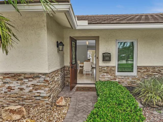3-bedroom home for sale in Deerfield Beach - 1525 SE 12th Street - MondialRealty