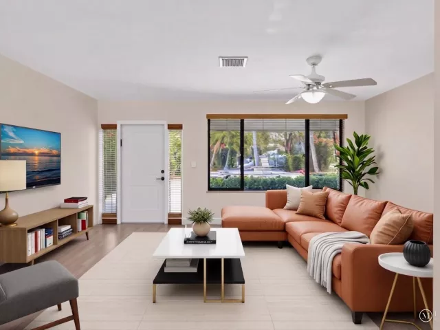 5-bedroom home for sale in Miami - 19321 NE 18th Place - MondialRealty