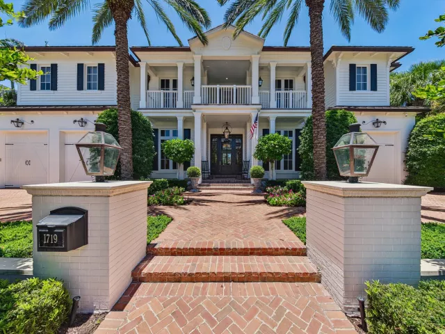 5-bedroom home for sale in Fort Lauderdale - 1719 SE 10th Street - MondialRealty