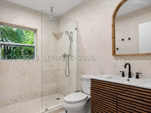 4-bedroom home for sale in Miami - 1110 NW North River Dr - MondialRealty