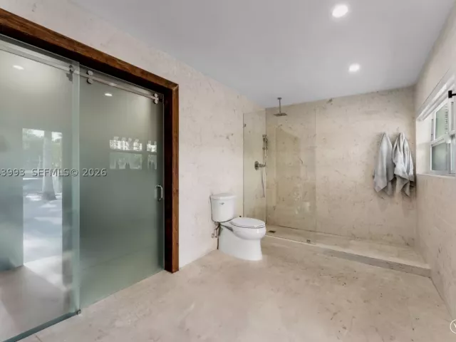 4-bedroom home for sale in Miami - 1110 NW North River Dr - MondialRealty