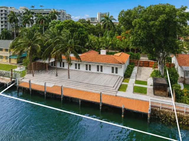 4-bedroom home for sale in Miami - 1110 NW North River Dr - MondialRealty