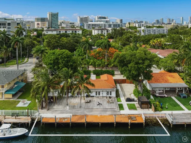 4-bedroom home for sale in Miami - 1110 NW North River Dr - MondialRealty
