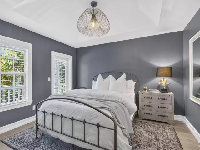 4-bedroom home for sale in Fort Lauderdale - 2021 SW 14th Terrace - MondialRealty