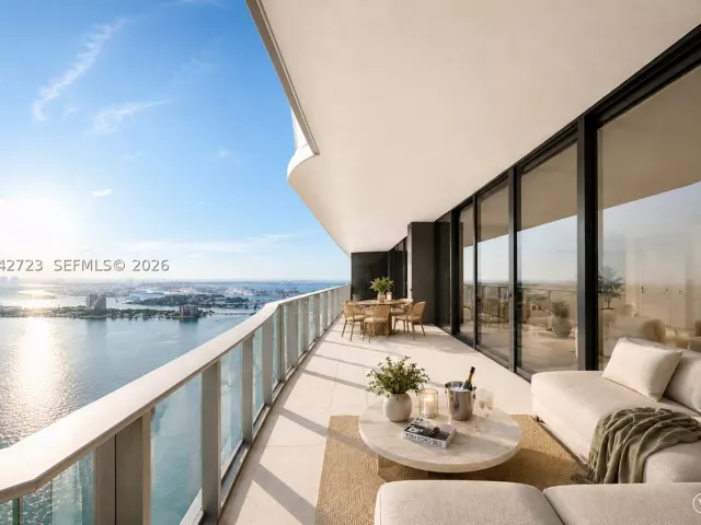 4-bedroom condo for sale in Miami - 700 NE 24th St 4702 - MondialRealty