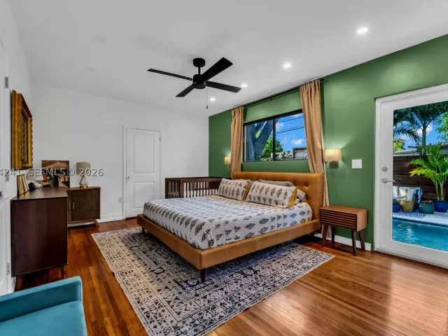 3-bedroom home for sale in Miami - 2220 SW 25th St - MondialRealty