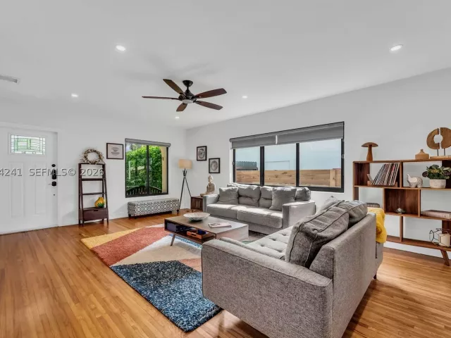 3-bedroom home for sale in Miami - 2220 SW 25th St - MondialRealty
