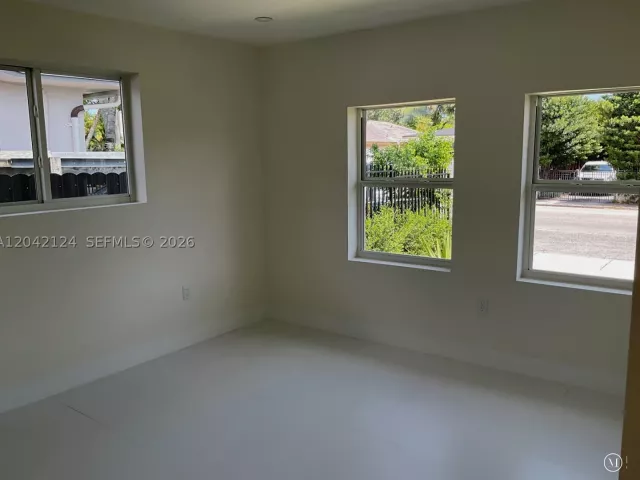 4-bedroom home for sale in Miami - 2315 NW 3rd St - MondialRealty
