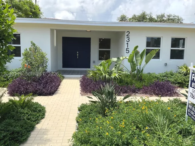 4-bedroom home for sale in Miami - 2315 NW 3rd St - MondialRealty
