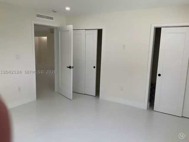 4-bedroom home for sale in Miami - 2315 NW 3rd St - MondialRealty