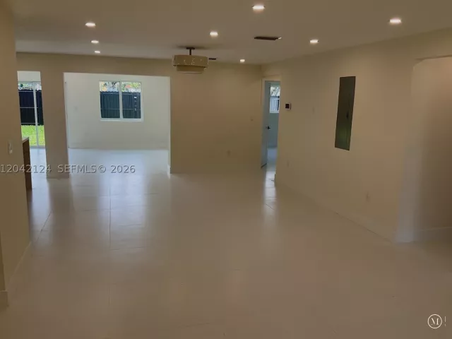 4-bedroom home for sale in Miami - 2315 NW 3rd St - MondialRealty