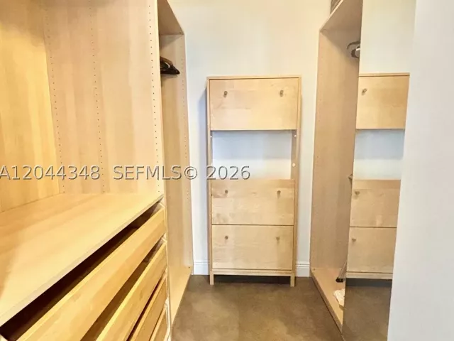 2-bedroom condo for rent in Hallandale Beach - 2030 S Ocean Dr 423 - MondialRealty
