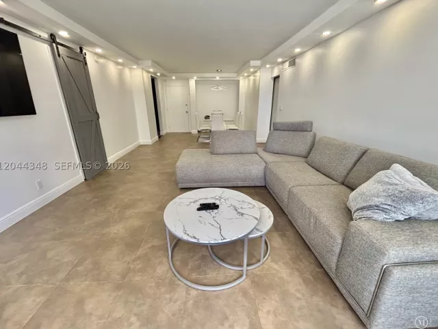 2-bedroom condo for rent in Hallandale Beach - 2030 S Ocean Dr 423 - MondialRealty