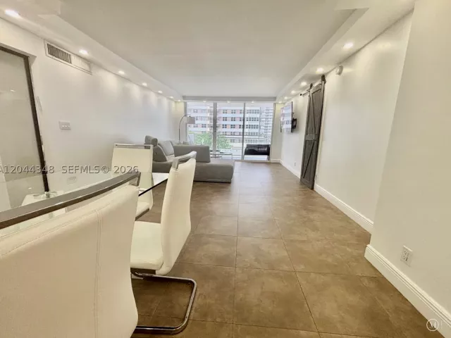 2-bedroom condo for rent in Hallandale Beach - 2030 S Ocean Dr 423 - MondialRealty