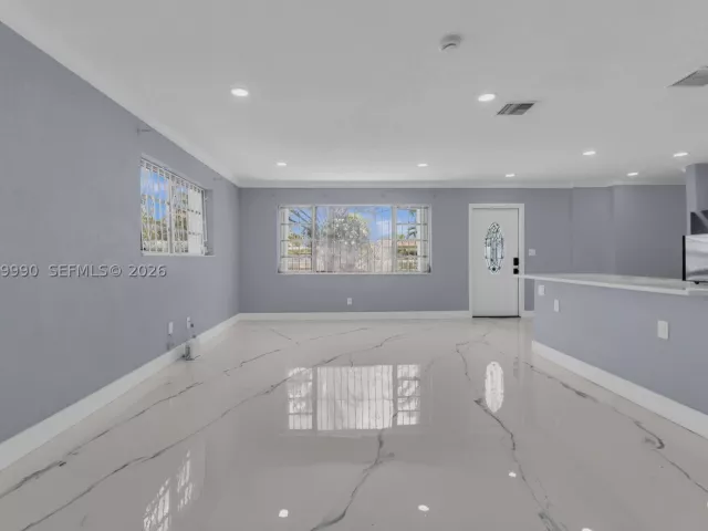 4-bedroom home for rent in Miami Gardens - 1010 NW 196th St - MondialRealty