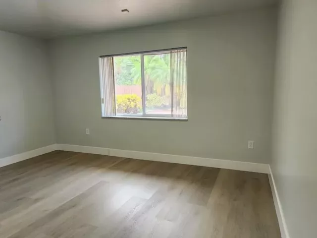 4-bedroom home for sale in Miami - 14817 SW 180th St - MondialRealty