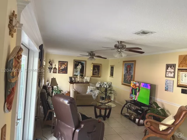 4-bedroom home for sale in Miami - 9217 SW 157th Path - MondialRealty