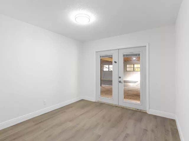 4-bedroom home for sale in Fort Lauderdale - 3313 SW 19th Street - MondialRealty