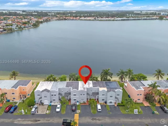 2-bedroom home for sale in Miami - 12427 NW 7th Ln - MondialRealty