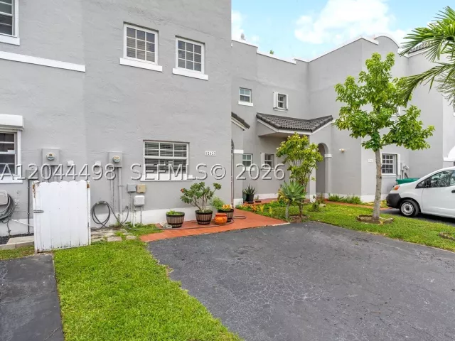 2-bedroom home for sale in Miami - 12427 NW 7th Ln - MondialRealty