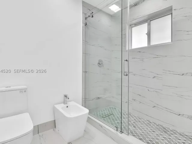 4-bedroom home for rent in Surfside - 8858 Harding Ave - MondialRealty