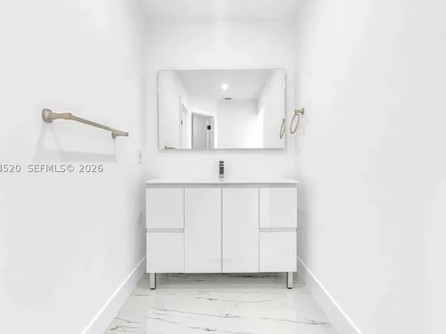 4-bedroom home for rent in Surfside - 8858 Harding Ave - MondialRealty